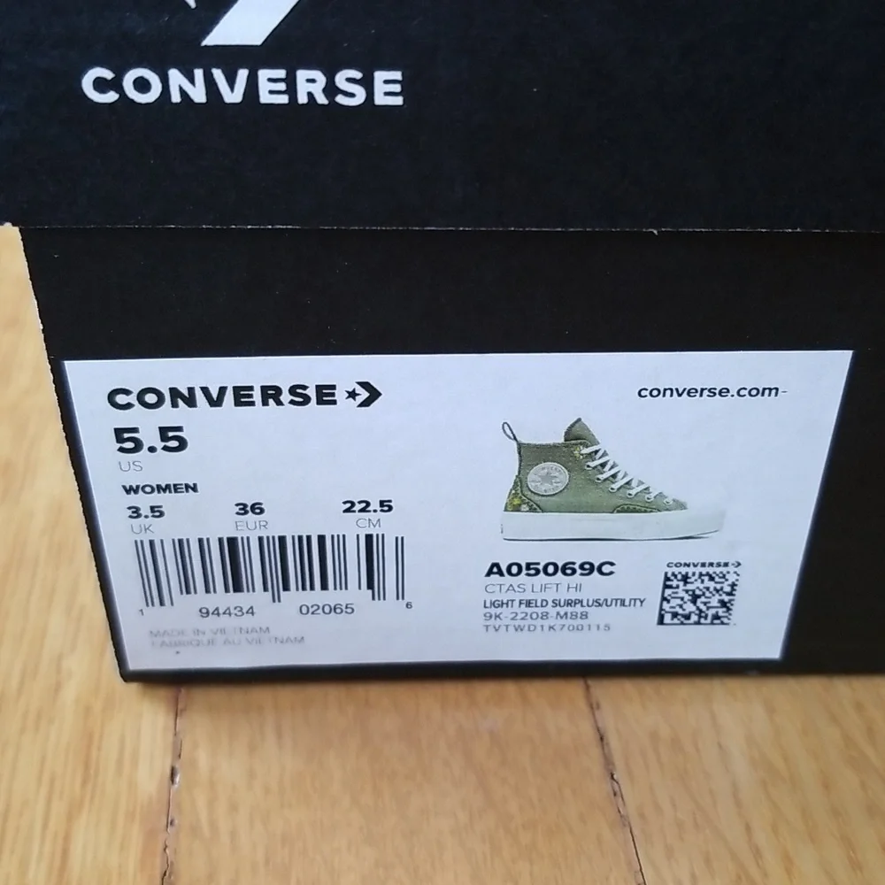 Converse Chuck Taylor All Star Lift Platform Autumn Embroidery Shoes. Size 5.5 - Picture 4 of 12